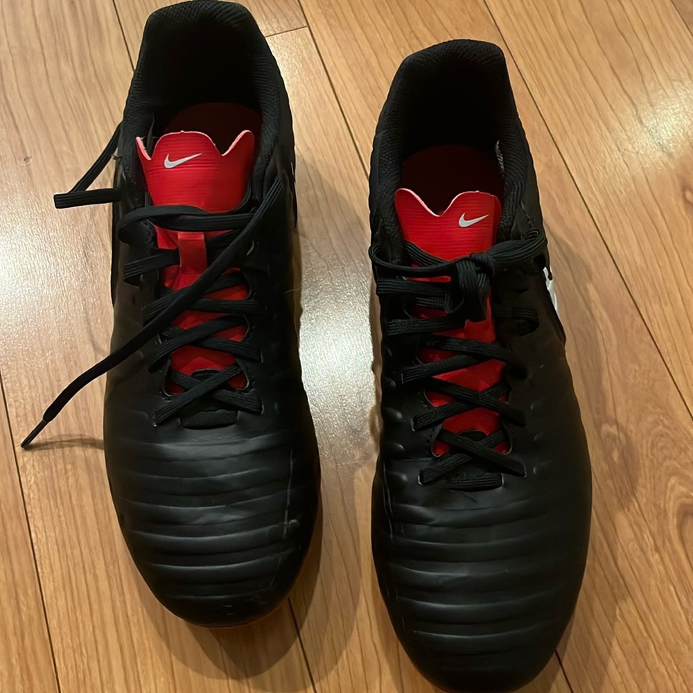 Nike legend Tiempo Black, Red, White cleats